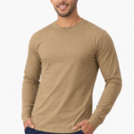 ChatGPT Image 11 feb 2026, 01_03_39 p.m. Playera Manga Larga Color Khaki para Hombre 100% Algodón – Cuello Redondo